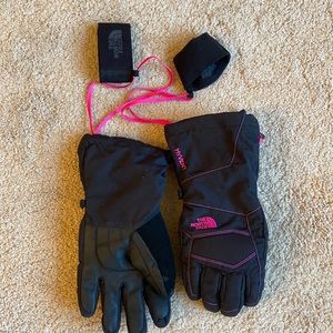 The North Face snow gloves